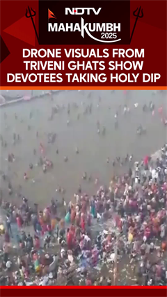 Maha Kumbh 2025 | Drone Visuals From Ghats Of Triveni Show Huge Number Of Devotees Taking Holy Dip