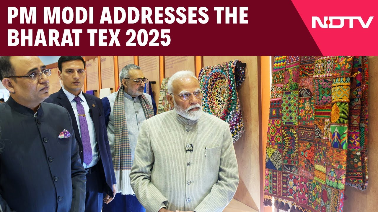 PM Narendra Modi Interacts With Budding Entrepreneurs At Bharat Tex 2025 PM Narendra Modi Interacts With Budding Entrepreneurs At Bharat Tex 2025