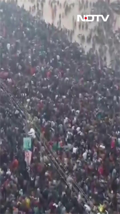 Mahakumbh 2025: Devotees Take Holy Dip At Triveni Sangam Ghat