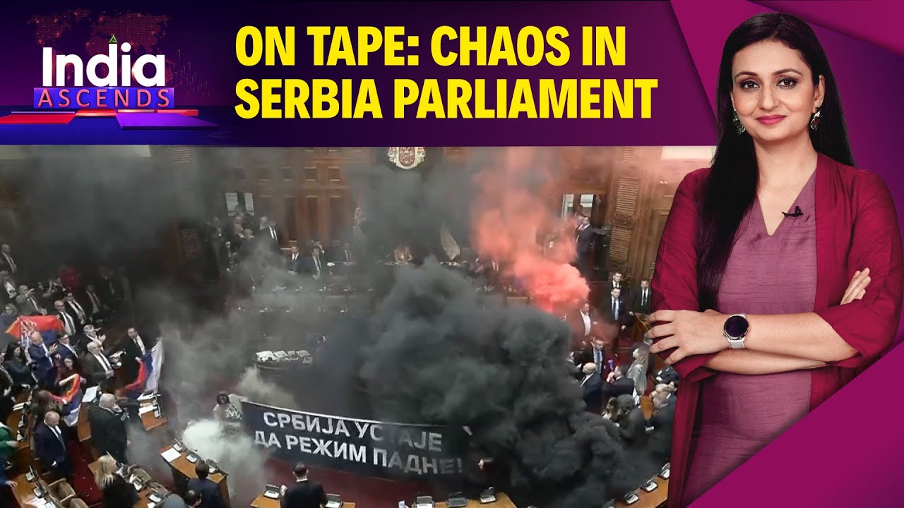 Smoke Bombs, Jabs and Terrorism Allegations: Serbian Parliament Descends in Total Chaos Smoke Bombs, Jabs and Terrorism Allegations: Serbian Parliament Descends in Total Chaos