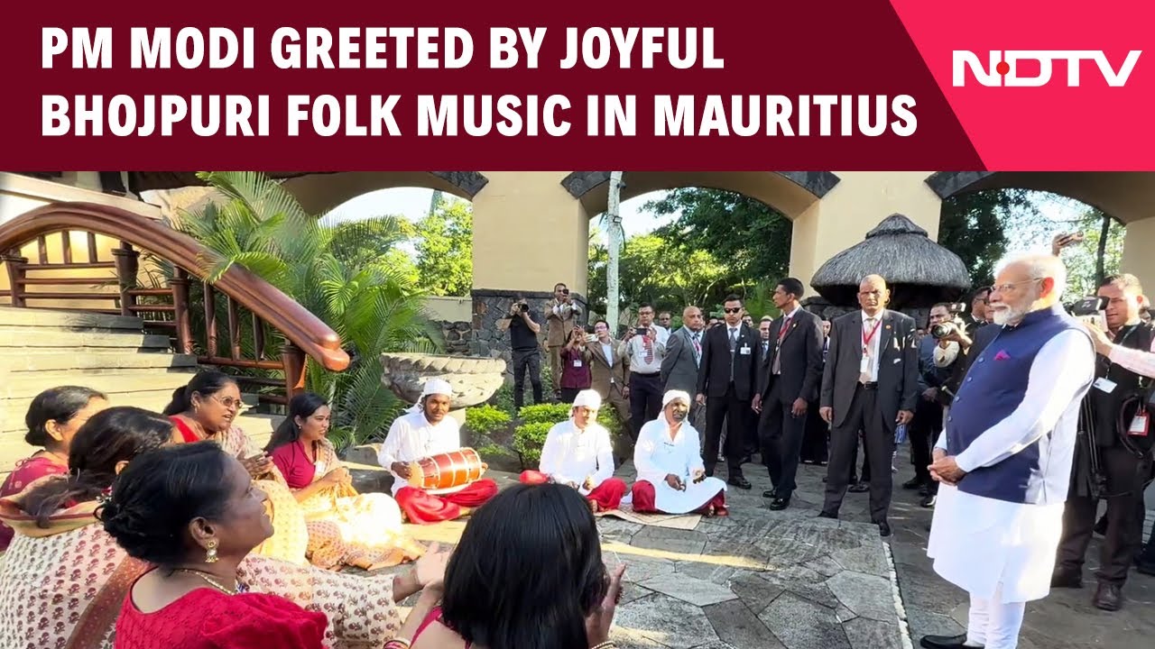Indian Diaspora Welcomes PM Modi With Bhojpuri Folk Music In Mauritius