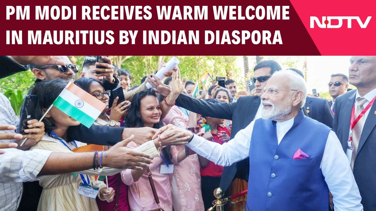 PM Modi Receives Warm Welcome In Mauritius By Indian Diaspora