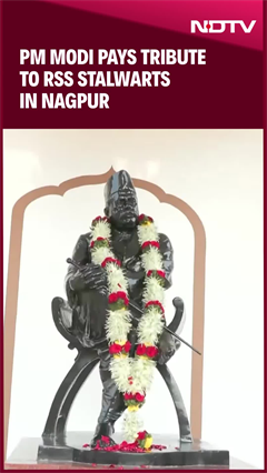 PM Modi Pays Tribute To RSS Stalwarts With Mohan Bhagwat In Nagpur