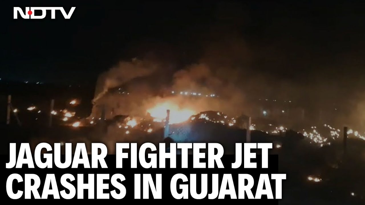 Jaguar Fighter Jet Crashes In Gujarat, 1 Pilot Ejects, Search On For Another Jaguar Fighter Jet Crashes In Gujarat, 1 Pilot Ejects, Search On For Another