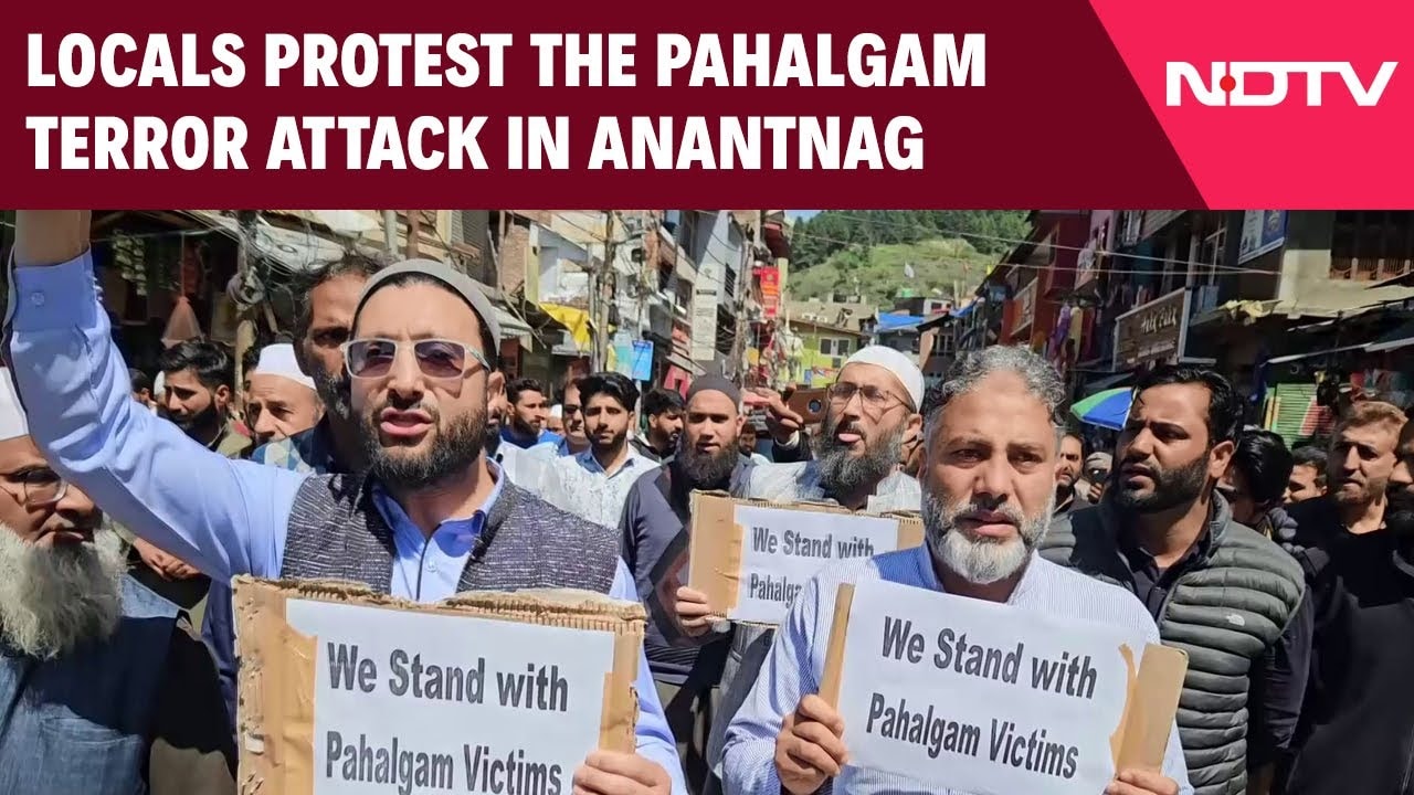 Pahalgam Terror Attack | Locals Hold Protest Over Pahalgam Terror Attack In Anantnag