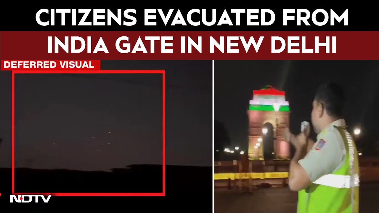 Citizens Evacuated From India Gate In New Delhi Amid India-Pak Escalation Citizens Evacuated From India Gate In New Delhi Amid India-Pak Escalation