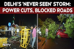 Power Cuts, Traffic Jams, Toppled Hoardings As Storm Hits Delhi-Noida Power Cuts, Traffic Jams, Toppled Hoardings As Storm Hits Delhi-Noida