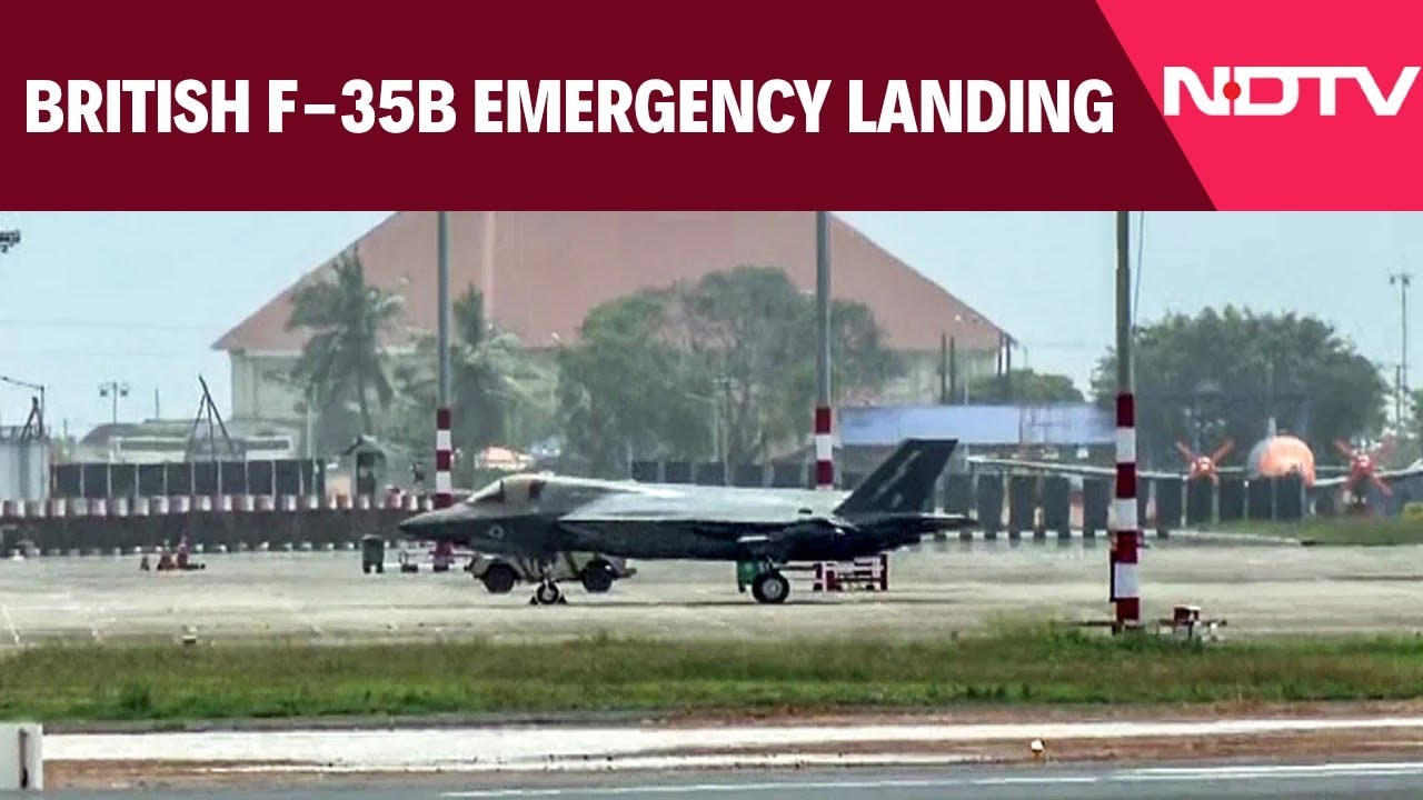British F-35B Landing | British F-35B Emergency Landing