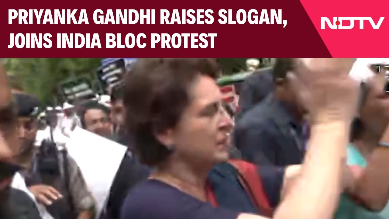 Opposition Protest | Congress MP Priyanka Gandhi Vadra Raises Slogans, Join INDIA Bloc Protest March