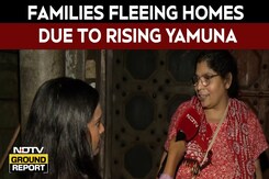 Fleeing Homes Due To Rising Yamuna, Families Face New Battles In Delhi Fleeing Homes Due To Rising Yamuna, Families Face New Battles In Delhi