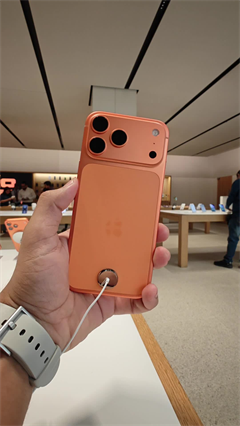 iPhone 17 Pro Max Hands On