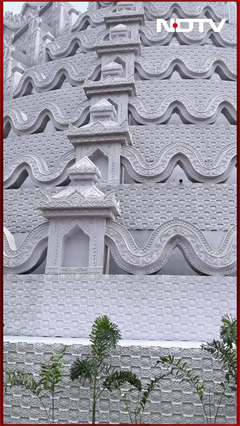 Video: Durga Puja 2025  | A Look At Kolkata's Best Puja Pandals In 90 Secs