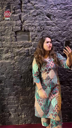 Video: WhatsApp video call smart feature