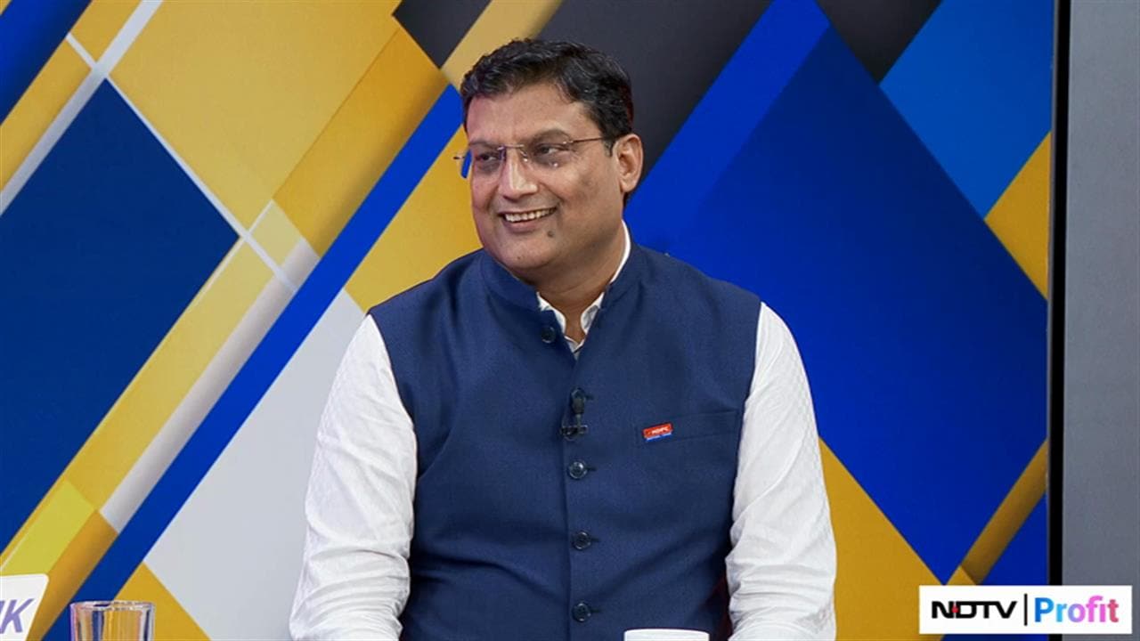 India Now 'Atmanirbhar' In Its Capital Markets, Says HDFC AMC’s Navneet Munot