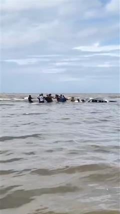 Tourists' Car Nearly Swept Away On Maharashtra Beach, Rescued By Locals