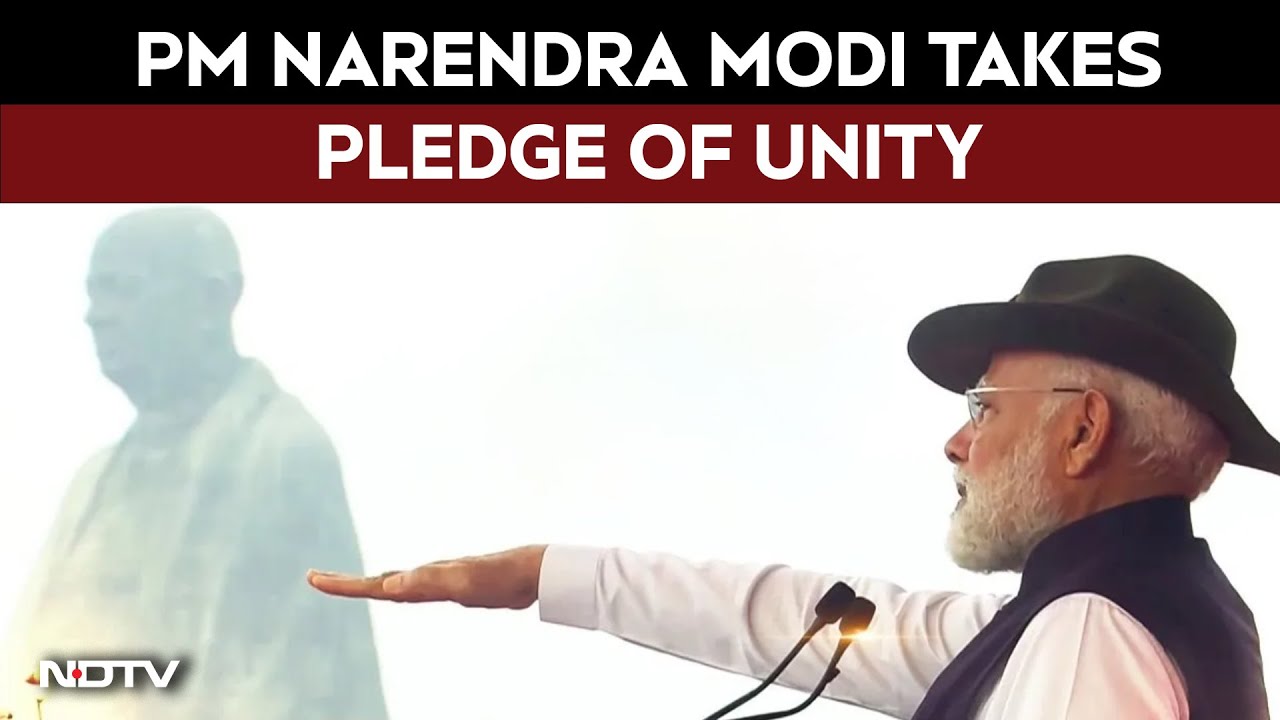 PM Modi Administers 'Ekta Pledge' During National Unity Day Celebrations At Kevadia PM Modi Administers 'Ekta Pledge' During National Unity Day Celebrations At Kevadia