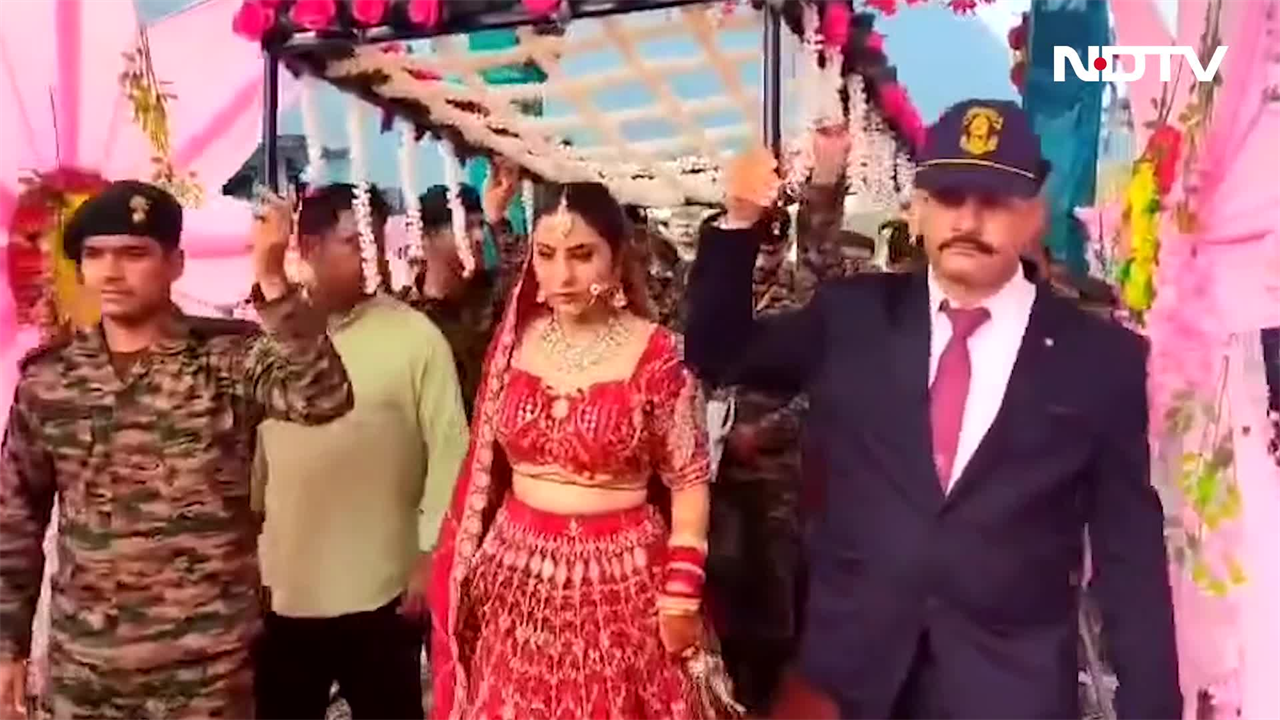 Soldiers Fulfil Role Of Brother At Woman's Wedding, Guests Watch With Tears