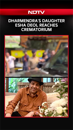 Dharmendra's Daughter Esha Deol Reaches Crematorium