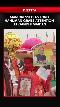 Man Dressed As Lord Hanuman﻿ Grabs Attention At Gandhi Maidan In Patna