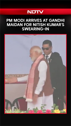 PM Modi Arrives At Gandhi Maidan In Patna For Nitish Kumar's Swearing-In