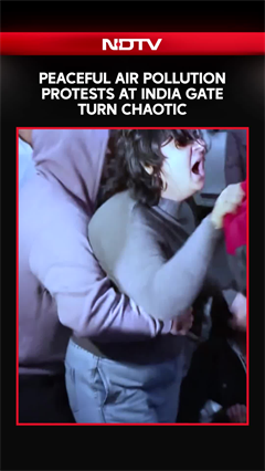 Peaceful Air Pollution Protests At India Gate In Delhi Turn Chaotic