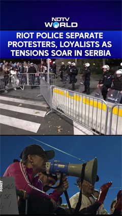 Serbia's Riot Police Separate Protesters, Loyalists As Tensions Soar In Belgrade