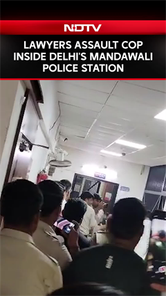 Video: Lawyers Assault Cop Inside Delhi's Mandawali Police Station Over A PCR's Position