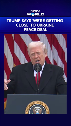 Trump Says 'We're Getting Very Close To Deal' On Ukraine At Thanksgiving Turkey Pardon