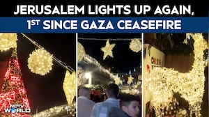 Jerusalem News | Christmas Tree Lights Up Jerusalem&rsquo;s Old City For 1st Time Since Gaza War Ceasefire