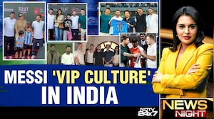 Messi India Tour | Messi 'VIP Culture' In India, VIPs Play Footsie, Fans Kicked Out