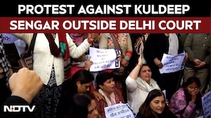 Unnao Rape Case | "We Don't Feel Safe": Protests Outside Delhi High Court Over Sengar Bail Order