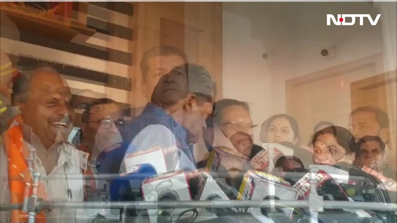 राहुल गांधी भी कर लें शादी, सही चलने लगेंगे... प्रियंका वाड्रा के बेटे की सगाई पर बोले राजस्थान के मंत्री