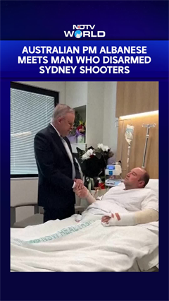 Albanese Meets Man Who Disarmed Sydney Shooters