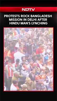 Protests Rock Bangladesh Mission in Delhi After Hindu Man's Lynching