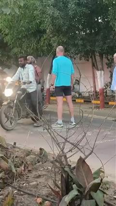 Bikers Ride On Footpath In Pune, Foreign Tourists Refuse To Give Way