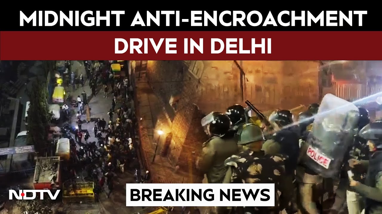Midnight Anti-Encroachment Drive Near Delhi Mosque, Stone Pelting Reported