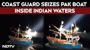 Pakistan Boat Captured | Coast Guard Seizes Pak Boat With 9 Crew Members Inside Indian Waters