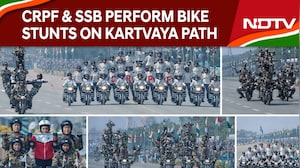 Republic Day 2026 | CRPF & SSB Bike Daredevils Stun Kartavya Path At Republic Day Parade 2026
