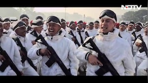 ले बेटा, दिल न दिया... कर्तव्य पथ पर जवानों ने गाया कृष का गाना, गणतंत्र दिवस परेड से पहले VIDEO वायरल