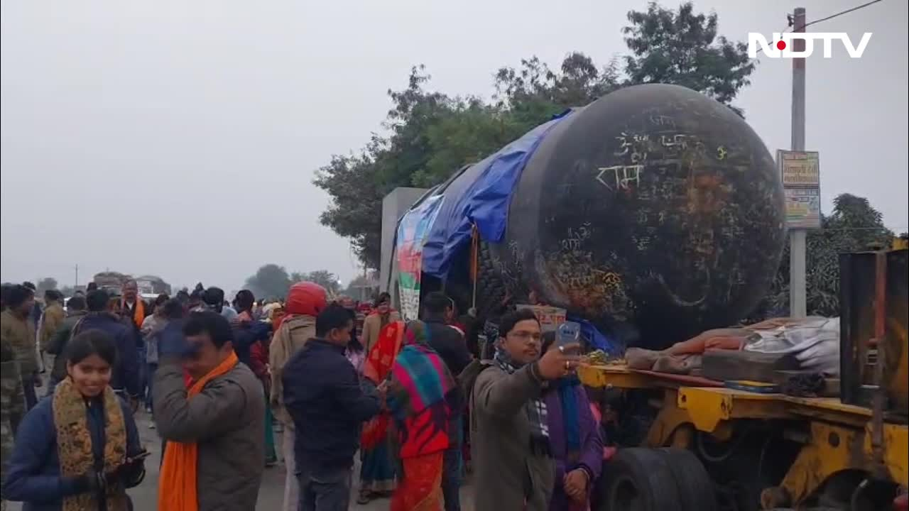 तमिलनाडु से मोतिहारी के लिए चला दुनिया का सबसे बड़ा शिवलिंग कहां फंस गया?