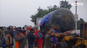 तमिलनाडु से मोतिहारी के लिए चला दुनिया का सबसे बड़ा शिवलिंग कहां फंस गया?