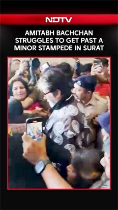 Amitabh Bachchan Struggles To Get Past A Minor Stampede In Surat