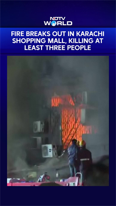 Pakistan News | Fire Breaks Out In Karachi Shopping Mall, Killing At Least Three People