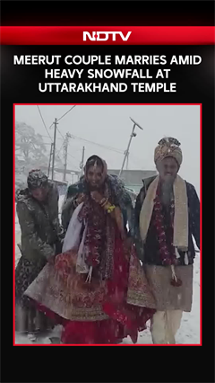 Viral Video: Meerut Couple Braves Heavy Snowfall To Get Married At Uttarakhand Temple