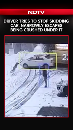 Video: Manali: Driver Tries to Stop Skidding Car, Narrowly Escapes Death