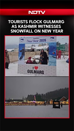 Fresh Snowfall In Kashmir's Gulmarg Dazzles Tourists On New Year