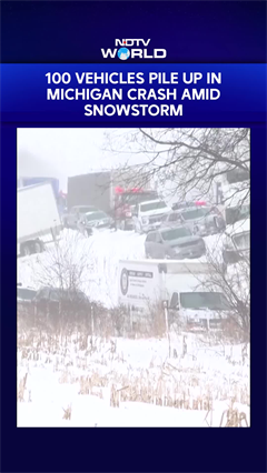Over 100 Vehicles Caught In A Massive Pile-up Due To Snowstorm In Michigan