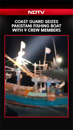 Coast Guard Seizes Pak Boat With 9 Crew Members Inside Indian Waters