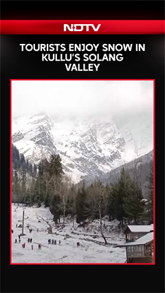 Solang Valley | Tourists Enjoy Snow In Kullu&rsquo;s Solang Valley