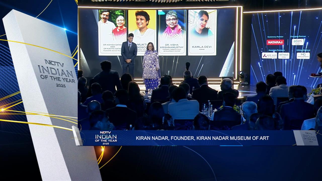 Axis Max Life Honors Health Heroes: Dr. Ashish & Dr. Kavita Satav